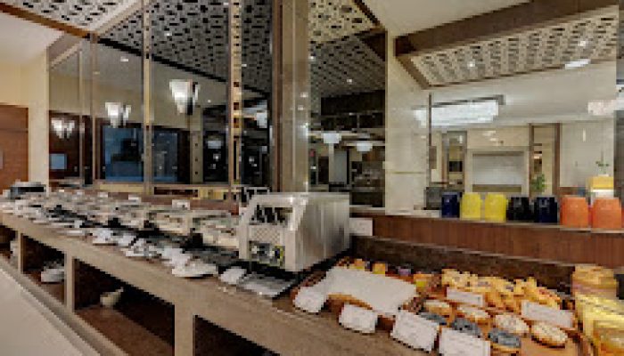 RIWAZZ RESTAURANT